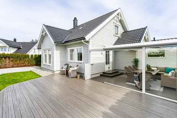 Enebolig Augerød - Familievennlig med Stor Hage