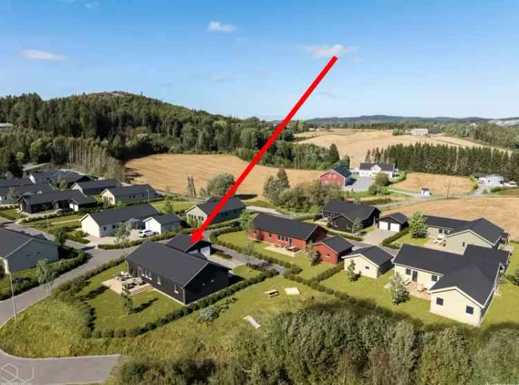 Mysen - Enebolig 4 soverom 2 bad Dobbel Garasje