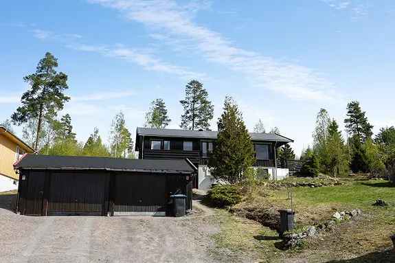 Familiebolig Bergesiden 3 Soverom Flott Utsikt Garasje