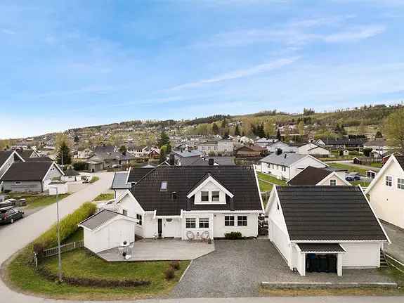 Velholdt tomannsbolig Engehaugen - 3 soverom, dobbel garasje
