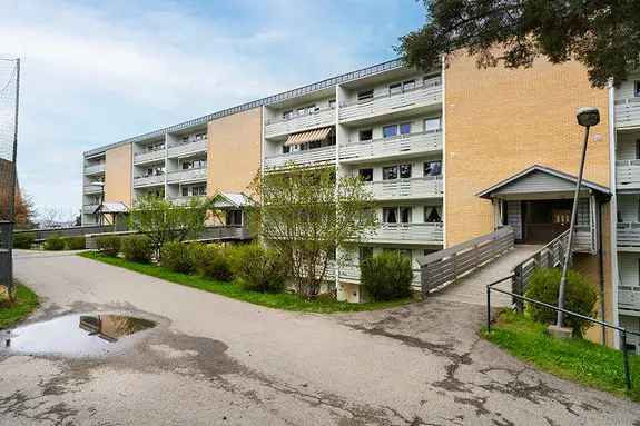 Lys 2-roms leilighet med garasje og lader nar marka