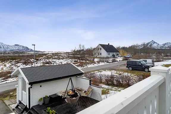 Enebolig Rønsvoll 3 soverom 2 bad Garasje Oppusset Kjøkken
