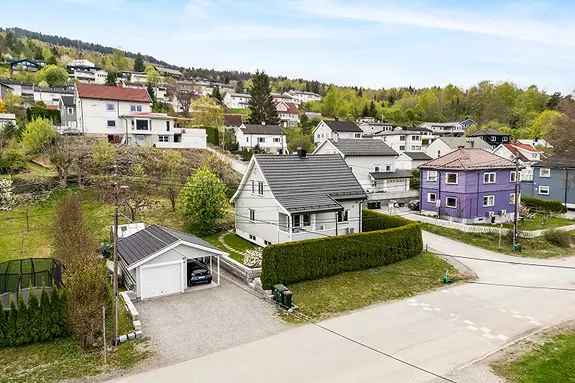 Enebolig Gulskogen - Pendlervennlig med Garasje