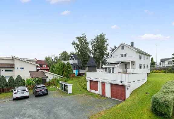 Hel tomannsbolig Heimdal 283m2 Utsiktstomt