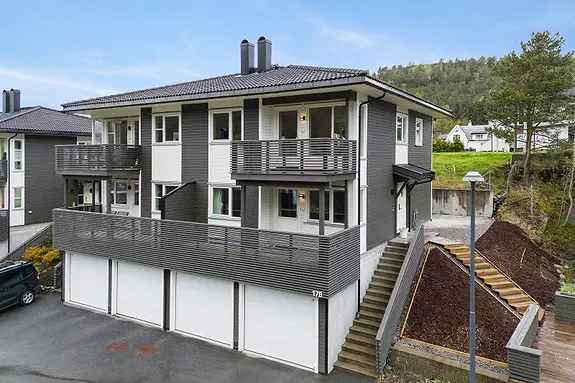 Tomannsbolig Lerstadbakken 3 soverom Dobbelgarasje