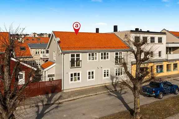 Stilren Rekkehusleilighet ved Tistasenteret