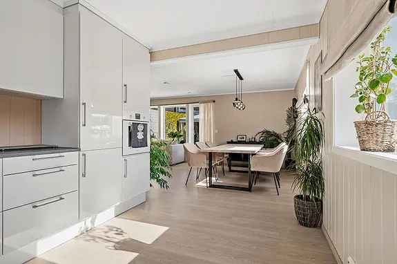 Moderne Halvpart tomannsbolig 3 Soverom Barnevennlig