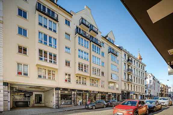 Garasjeplass Frogner - Elbil lader - Mobilstyrt port