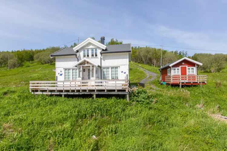 Fritidseiendom Sund											øya - Strandlinje - 3 Soverom