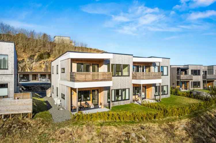 Lyngdal Skomrak - Ny 4-roms leilighet 80 kvm