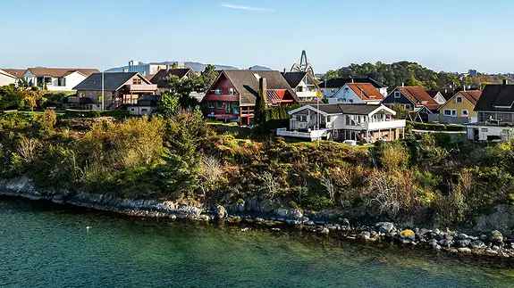 Arkitekttegnet sjøeiendom - Engøy