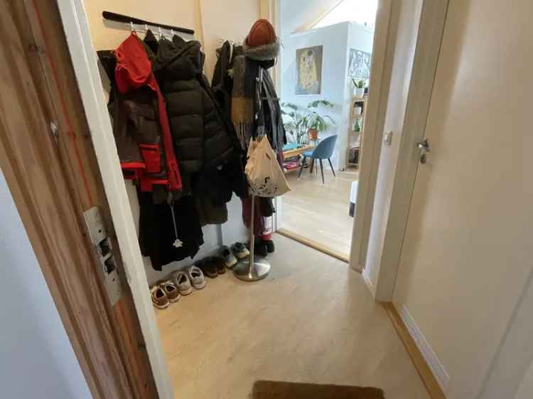 Rom i jentekollektiv Grunerlokka Oslo Juni Juli