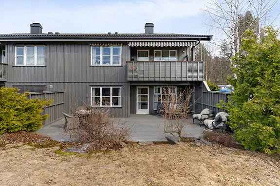 3-roms Leilighet Gamlegrendåsen - Solrik og Familievennlig