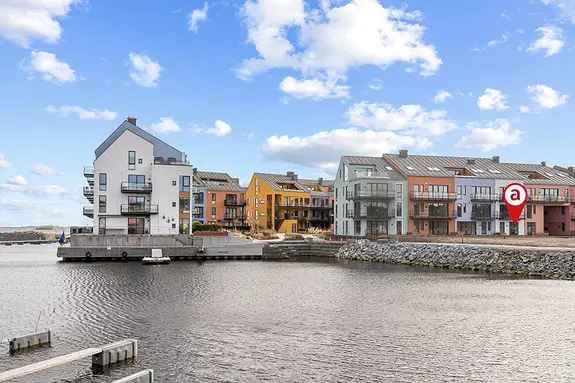 SJØPARKEN 2-roms leilighet - Nybygg med terrasse og sjøutsikt