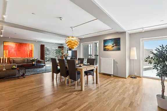 Moderne 4-roms leilighet Jessheim sentrum