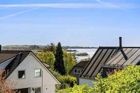 Innholdsrik enebolig Stavanger - 4 soverom, 2 bad, garasje