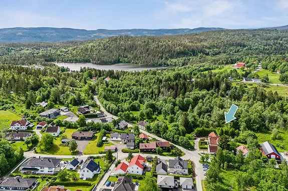 Stor enebolig med garasje og hobbyrom - Ideell for barnefamilie