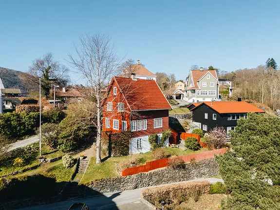 Familiedrøm på Paradis - Enebolig med hage og nærhet til by