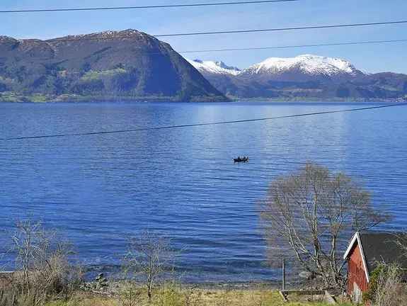 Rom i bofellesskap Volda - 4 soverom - Nær Rokken og Høgskulen