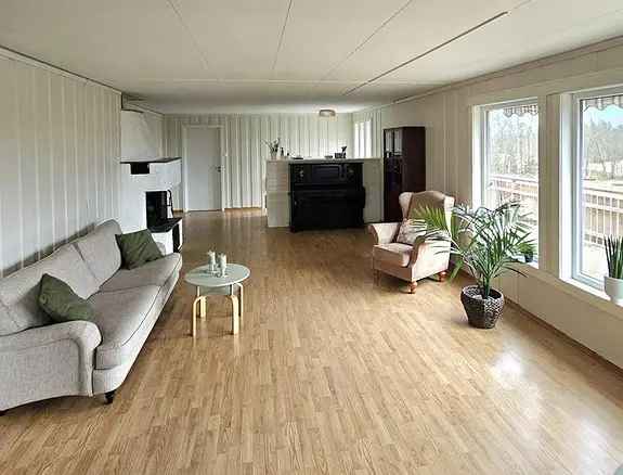 Enebolig i Heggedal - 2 3 dele leies ut