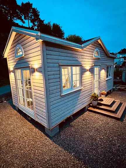 Små hus 40m2 leie dag uke helg