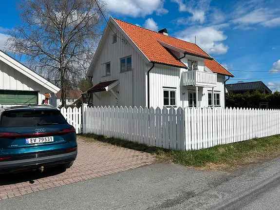 Hyggelig enebolig nær Røa - Langtidsleie