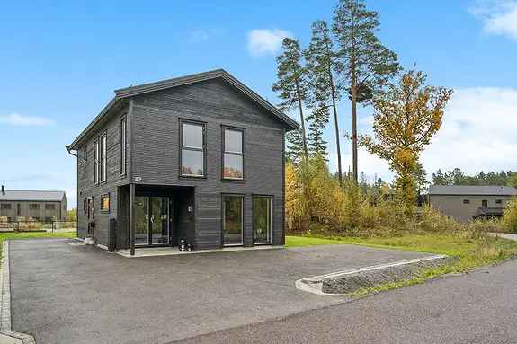 Ny enebolig i barnevennlig område nær Larvik
