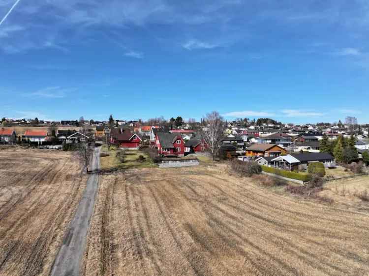 Stor Boligtomt Bråtabakken - 1461m2 - Idrettsanlegg Nærhet