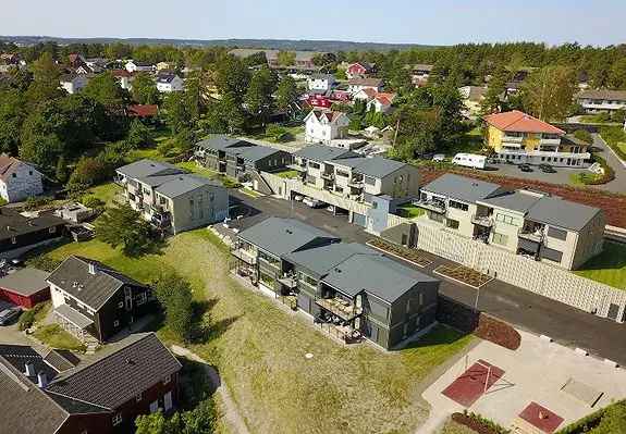 Rekkehusleilighet Smedens Hage - moderne og sentralt