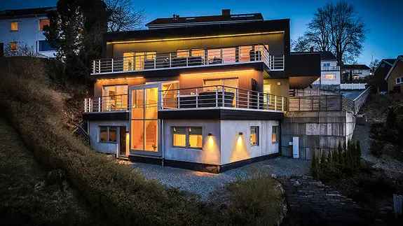 Funkisvilla Steinberget - Utsiktstomt og Utleieleilighet