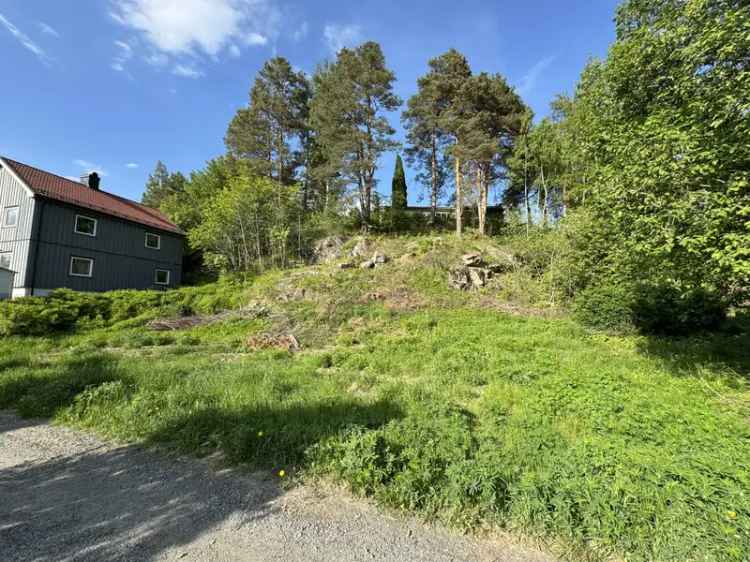 Åmot Sydvendt Boligtomt 700m2 Rolig Område
