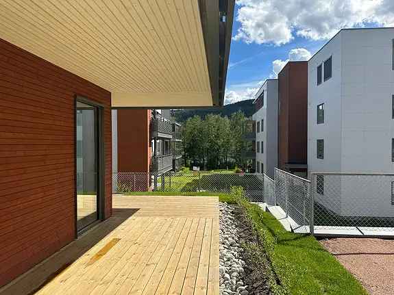 Moderne 4-roms Leilighet ved Elva 2024