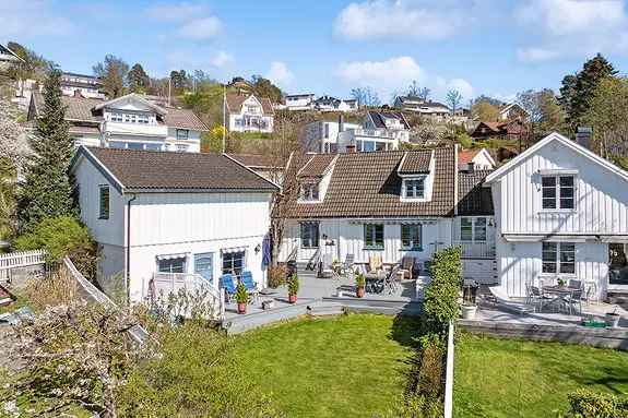 Sjarmerende Skipperhus Drøbak - Fjordutsikt - Hage - Garasje