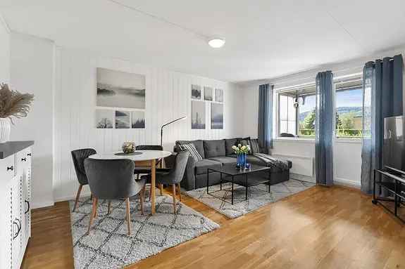 Assiden 2-roms leilighet Garasje 3 boder Terrasse