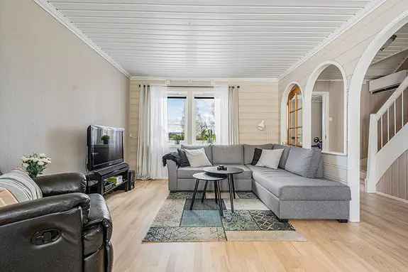 Enderekkehus Gjøvik - 122 m² - Solrik Terrasse - Familievennlig