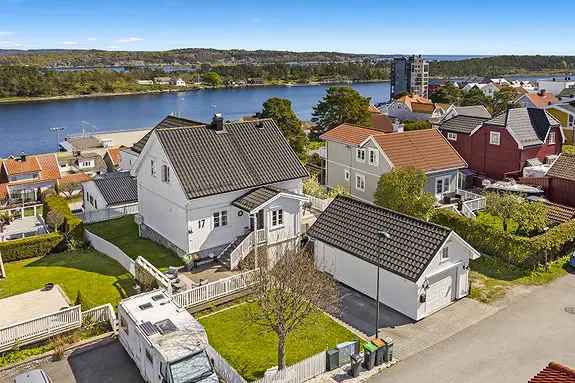 Stor Familiebolig Langesund - Fantastisk Utsikt