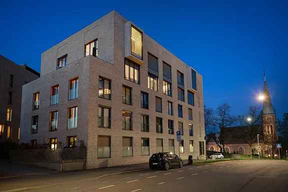 Særpreget leilighet 107m2 Takterrasse 27m2 2020