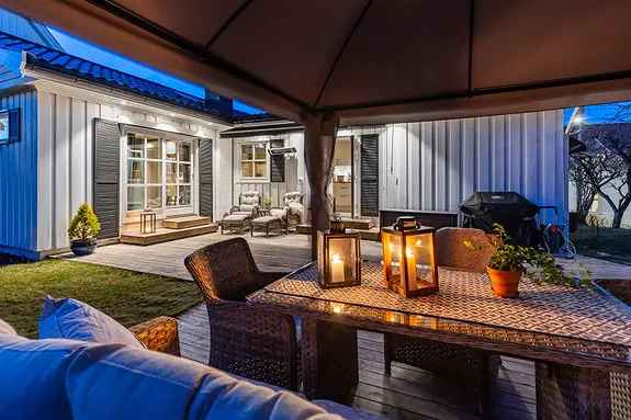 Stor enebolig med flott utsikt - perfekt for barnefamilier