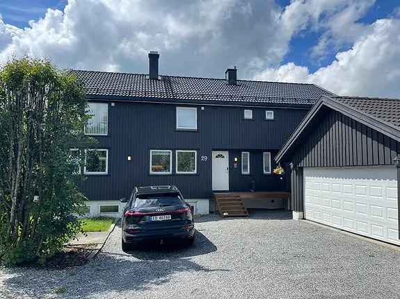3 Soveroms Leilighet Danskerud - Nyoppusset