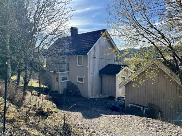 Enebolig Sundbygda Stor Tomt SjoUtsikt Rehabilitering