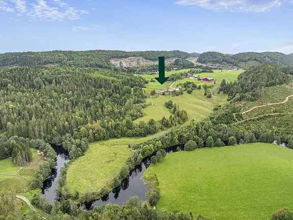 Småbruk til salgs - Idyllisk eiendom med jorder fiskerett og jaktrett