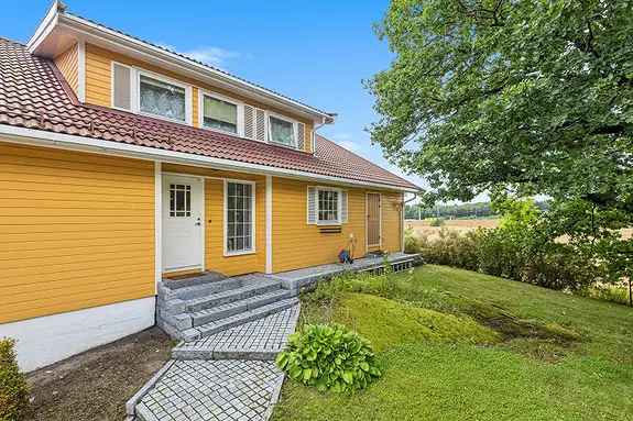 Stor enebolig Vestby - 6 soverom, dobbel garasje