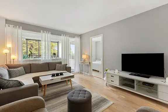 Romslig 3-roms leilighet pa Løvenstad med innglasset balkong