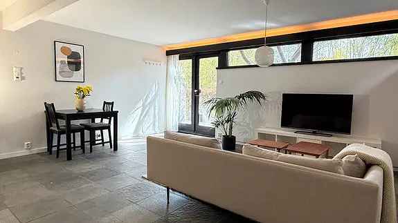 Ny Leilighet Nar UIA - 2 Soverom - Moderne Og Moblert