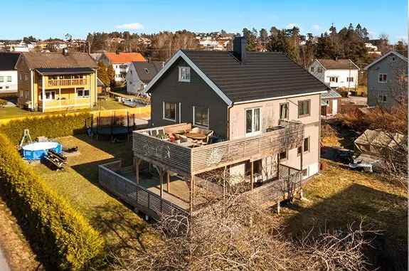 Stor leilighet Hjortsberg Brodlos 2 soverom 50kvm veranda