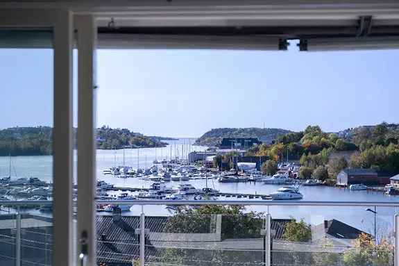 Høytliggende Enebolig med Utsikt - 4 Soverom