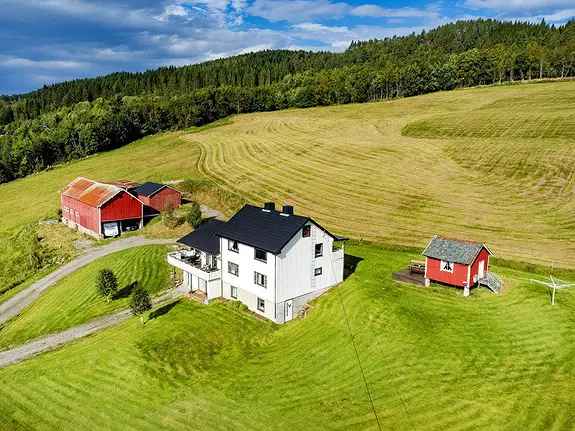 Småbruk på Kleive - 88 dekar - sentral beliggenhet