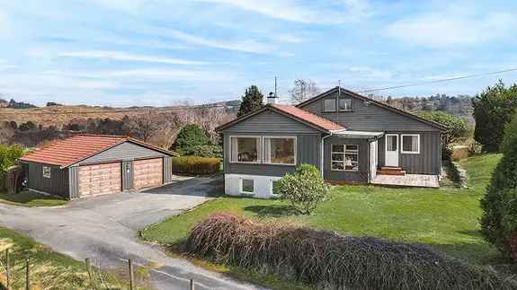 Enebolig med dobbel garasje - Landlig idyll