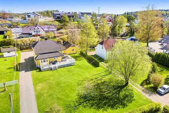 Enebolig Mosserød - Stor Tomt Dobbeltgarasje