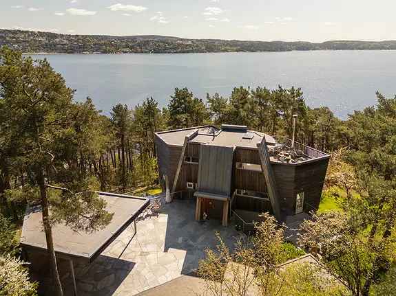 Designvilla ved vannet Malmøya - Unik arkitektur og sjøutsikt